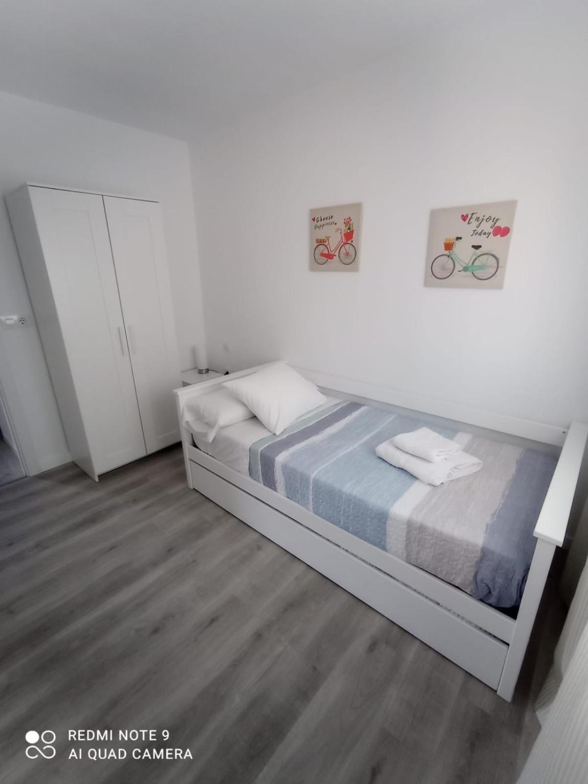 Apartamentos La Capilla Вильянуэва-де-Ароса Экстерьер фото